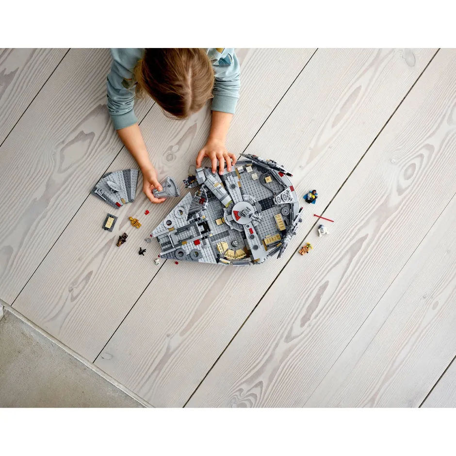 LEGO Star Wars Millennium Falcon 75257^ Lego