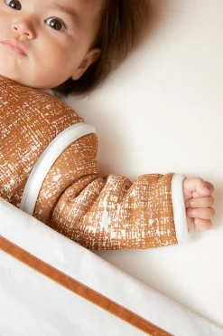 Meyco Wieglaken Bies Velvet Camel Hot