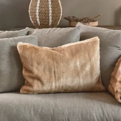 Riviera Maison Sierkussenhoes Veran Faux Fur (45X65 Cm) Clearance