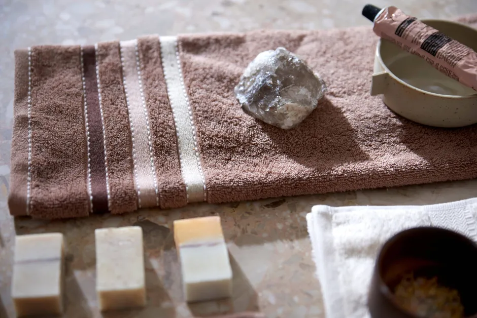 Vandyck Douchelaken Prestige Lines (140X70 Cm) New